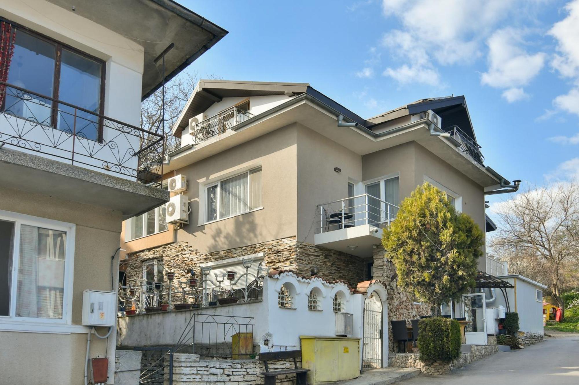 Самостоятелни Стаи "Водопада" Balchik Exterior foto
