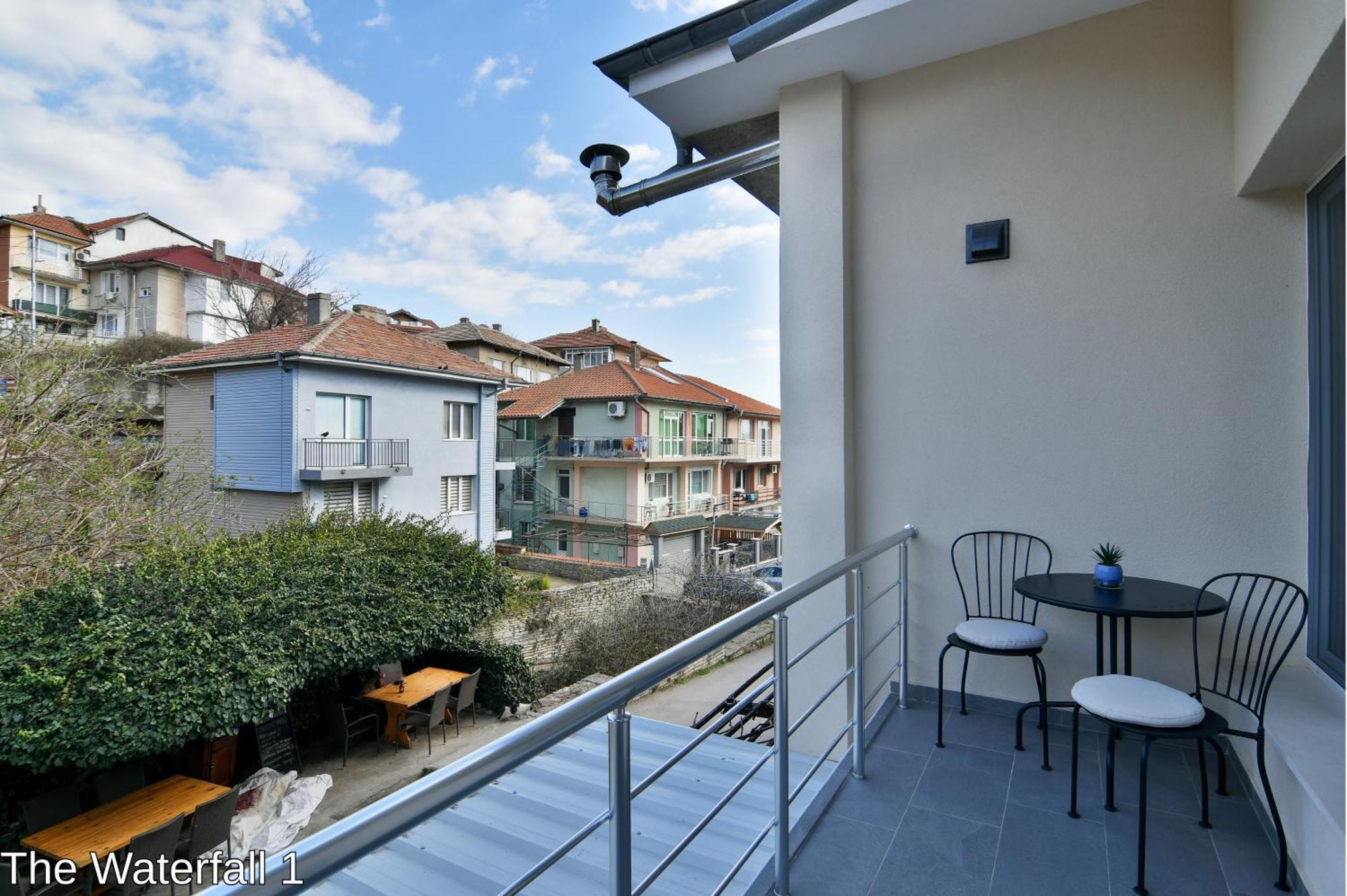 Самостоятелни Стаи "Водопада" Balchik Exterior foto
